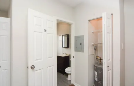 Studio Humboldt Park Apartment