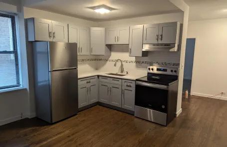 2 Bedroom Edgewater Apartment
