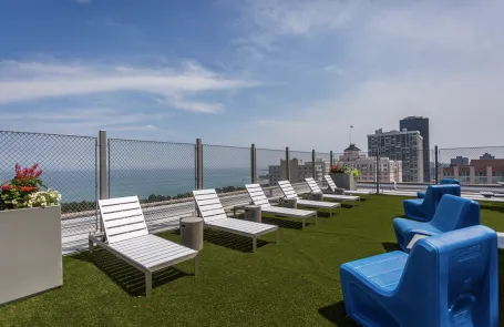 Studio Edgewater Apartment
