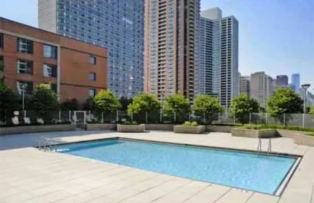 1 Bedroom South Loop Apartment