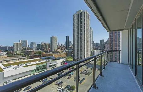 1 Bedroom Fulton Market Apartment