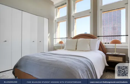 2 Bedroom Chicago Loop Apartment