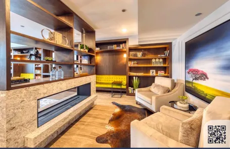 2 Bedroom Logan Square Apartment