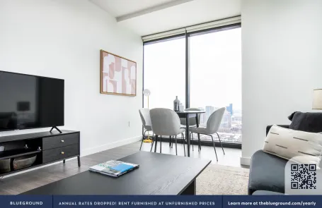 2 Bedroom South Loop Apartment