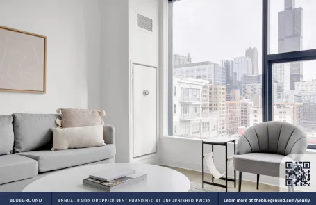1 Bedroom West Loop Apartment