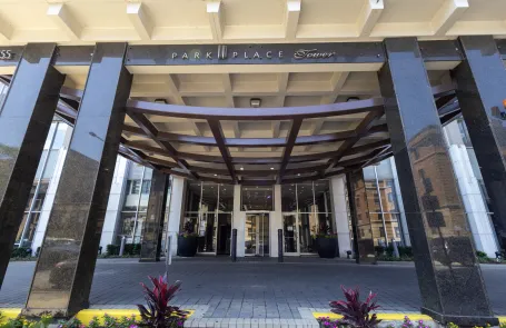 1 Bedroom Uptown Condo