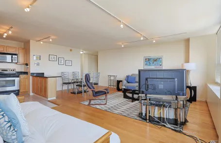 1 Bedroom Uptown Condo