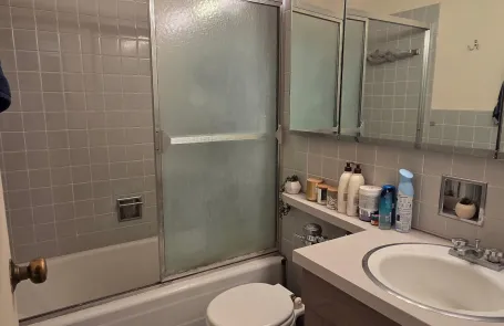 Studio Lakeview Condo