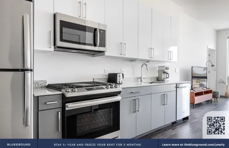2 Bedroom Logan Square Apartment