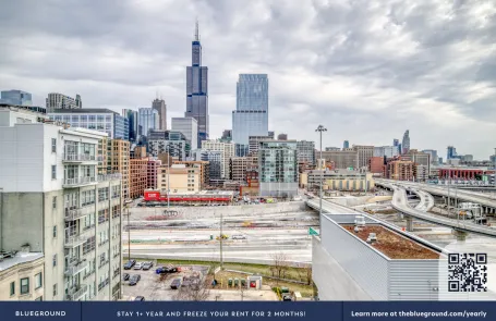 1 Bedroom West Loop Apartment