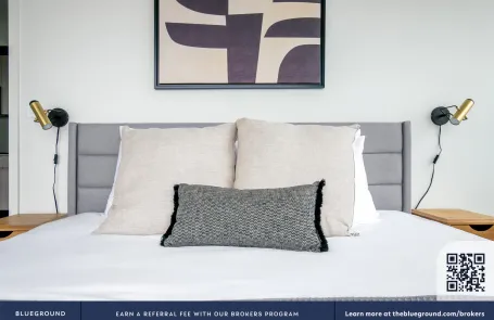 2 Bedroom South Loop Apartment