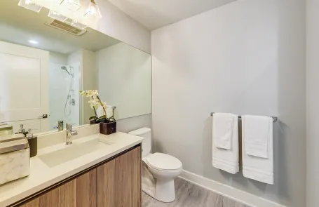 1 Bedroom Old Town Apartment