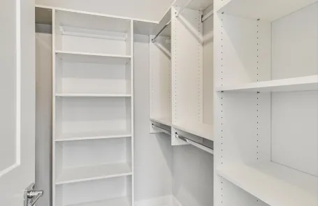 1 Bedroom Old Town Apartment
