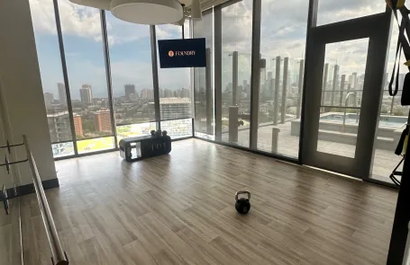 2 Bedroom Lincoln Park Apartment