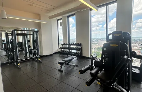 2 Bedroom Lincoln Park Apartment