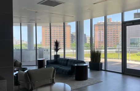 1 Bedroom Lincoln Park Apartment