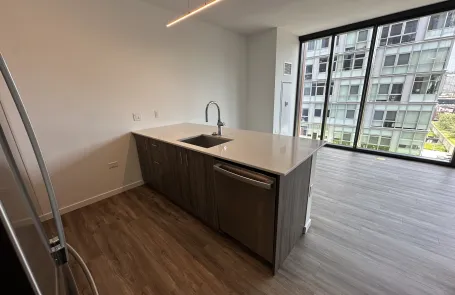Studio West Loop Apartment