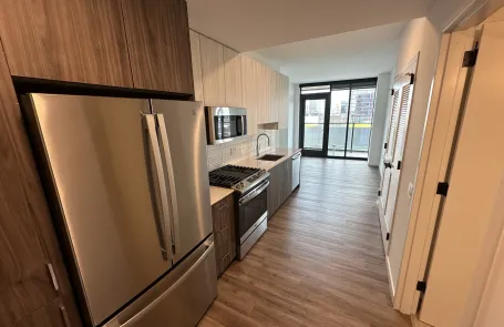 1 Bedroom West Loop Apartment