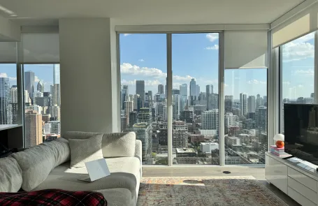 2 Bedroom Old Town Apartment