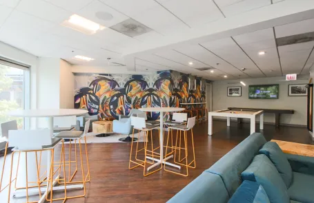 Studio Fulton Market Apartment