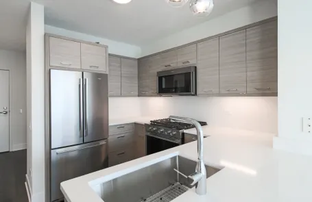 Studio Fulton Market Apartment