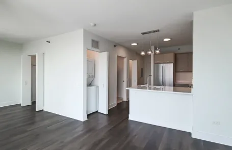 Studio Fulton Market Apartment