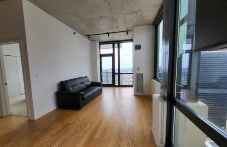 2 Bedroom Chicago Loop Condo