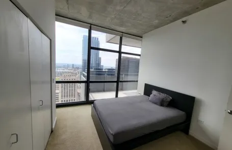 2 Bedroom Chicago Loop Condo