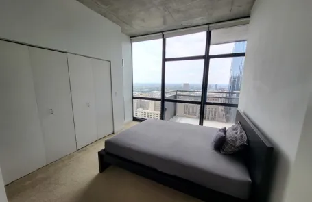 2 Bedroom Chicago Loop Condo