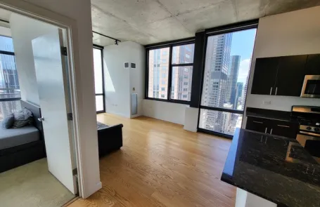 2 Bedroom Chicago Loop Condo
