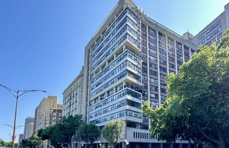 2 Bedroom Lakeview Condo