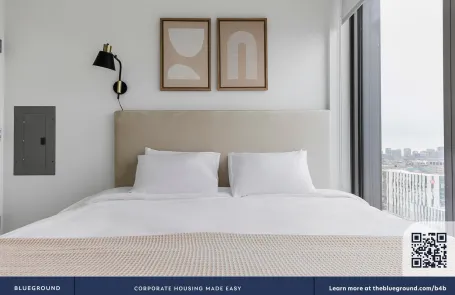 1 Bedroom West Loop Apartment