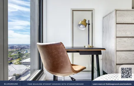 1 Bedroom West Loop Apartment