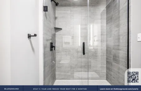1 Bedroom West Loop Apartment