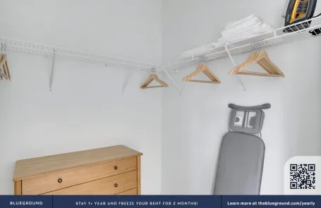 1 Bedroom West Loop Apartment