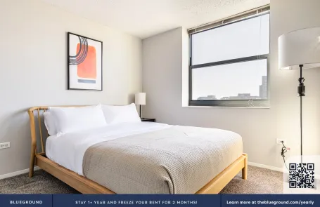 1 Bedroom West Loop Apartment