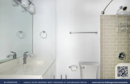 1 Bedroom Lakeview Apartment
