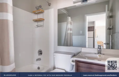 1 Bedroom Edgewater Apartment