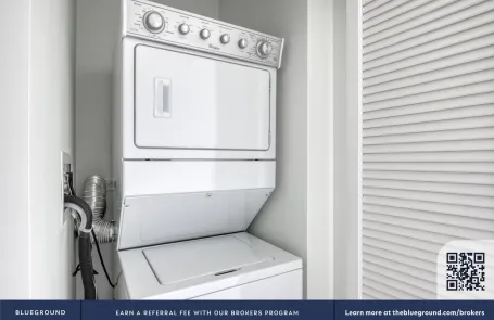 1 Bedroom West Loop Apartment