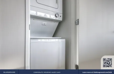2 Bedroom South Loop Apartment