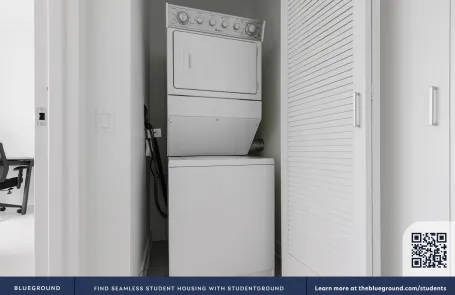 1 Bedroom West Loop Apartment