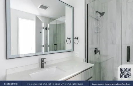 1 Bedroom West Loop Apartment