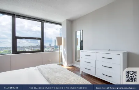 2 Bedroom South Loop Apartment