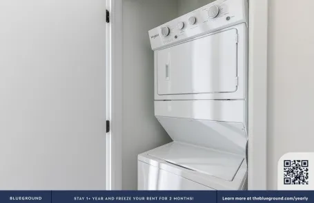 1 Bedroom West Loop Apartment