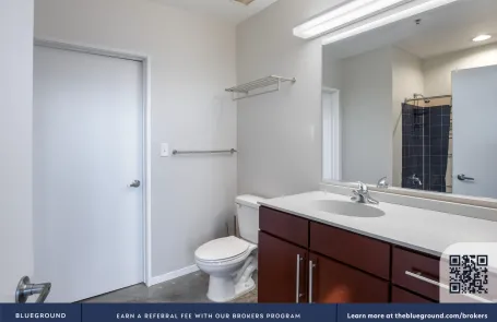 2 Bedroom South Loop Apartment