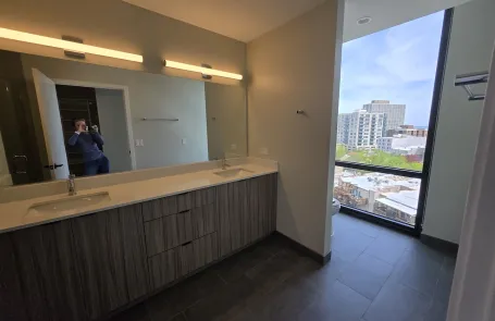 2 Bedroom Uptown Apartment