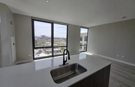 2 Bedroom Uptown Apartment
