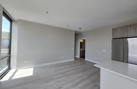 2 Bedroom Uptown Apartment