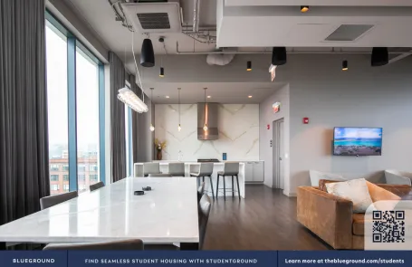 1 Bedroom West Loop Apartment