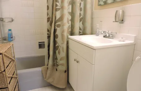 2 Bedroom Lakeview Condo